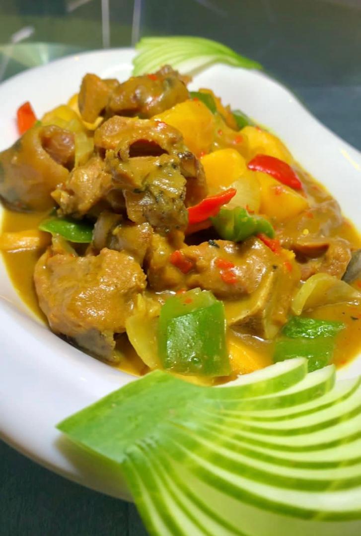 Savory meat curry with vegetables